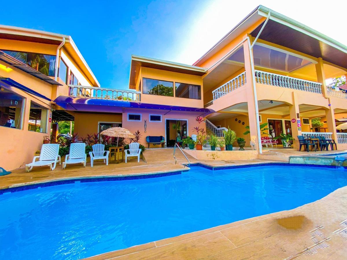 Hotel Beachfront Vista Hermosa Хако Экстерьер фото