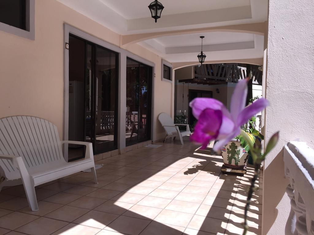 Hotel Beachfront Vista Hermosa Хако Экстерьер фото