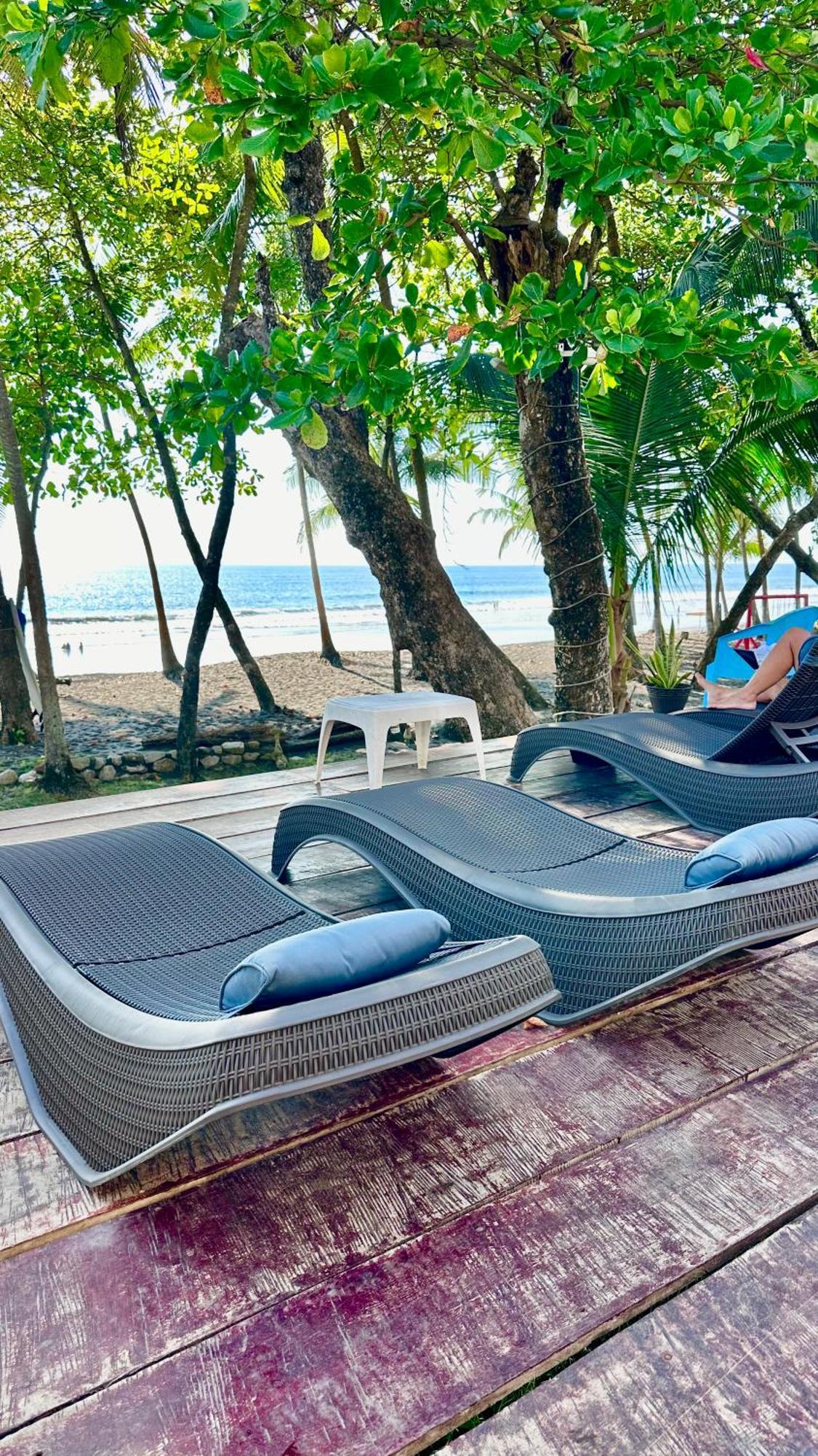 Hotel Beachfront Vista Hermosa Хако Экстерьер фото
