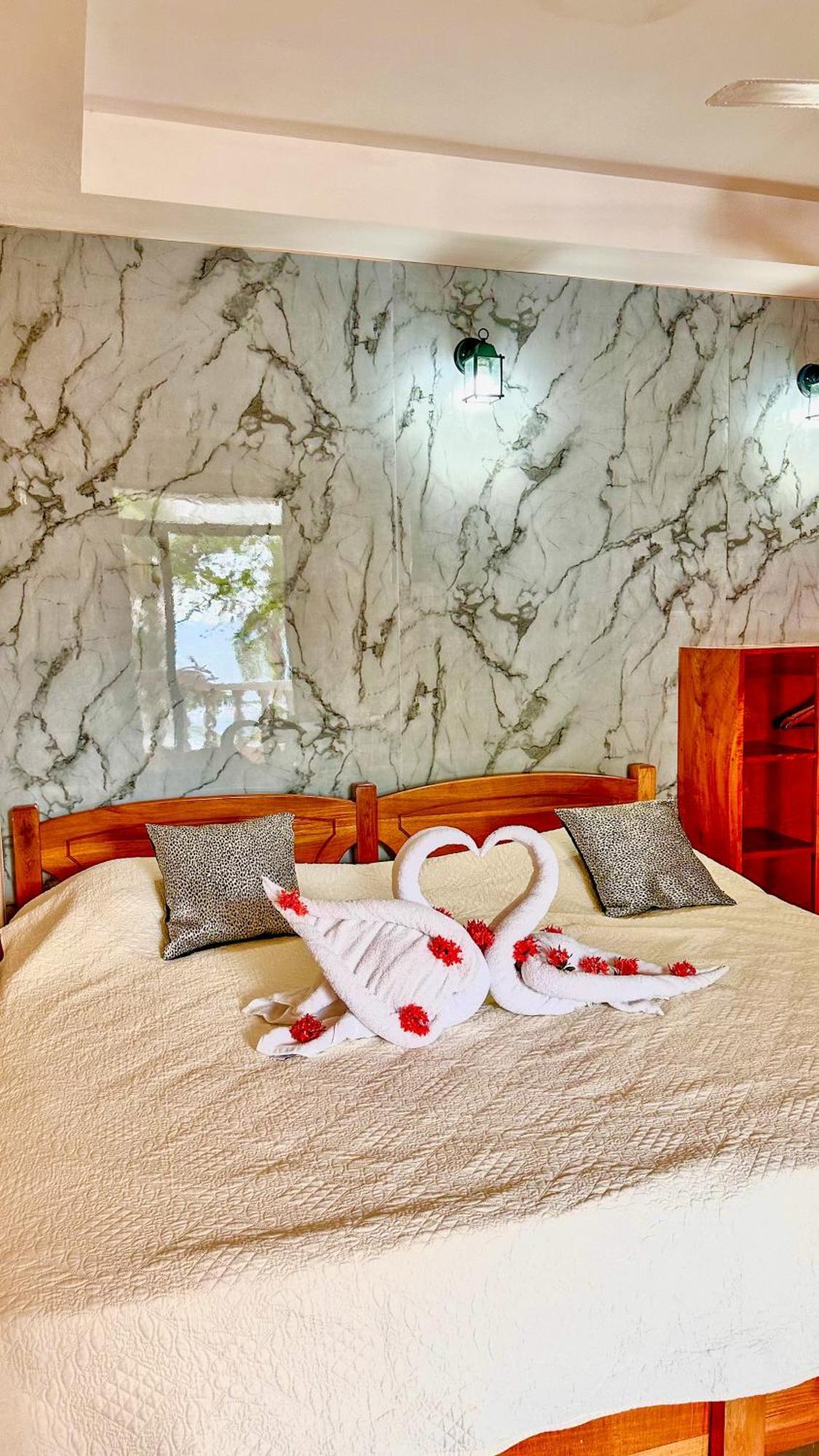 Hotel Beachfront Vista Hermosa Хако Экстерьер фото