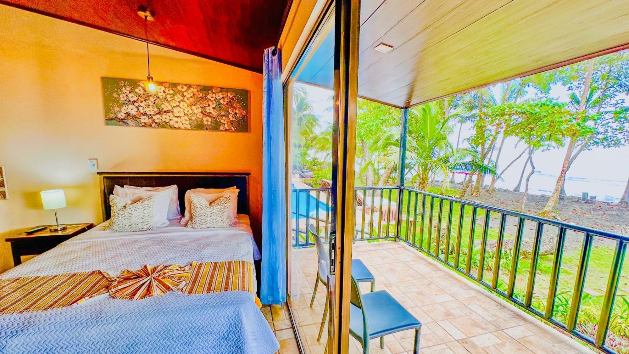 Hotel Beachfront Vista Hermosa Хако Экстерьер фото
