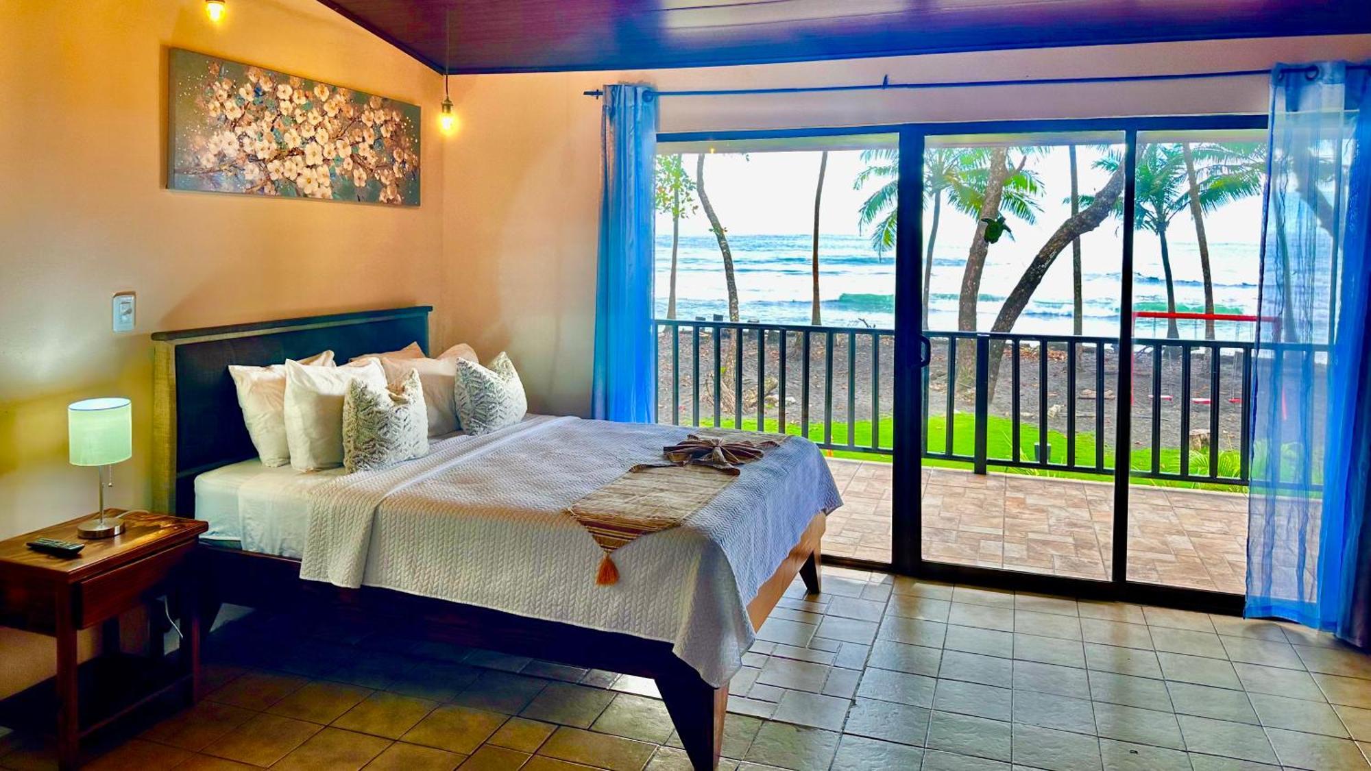 Hotel Beachfront Vista Hermosa Хако Экстерьер фото